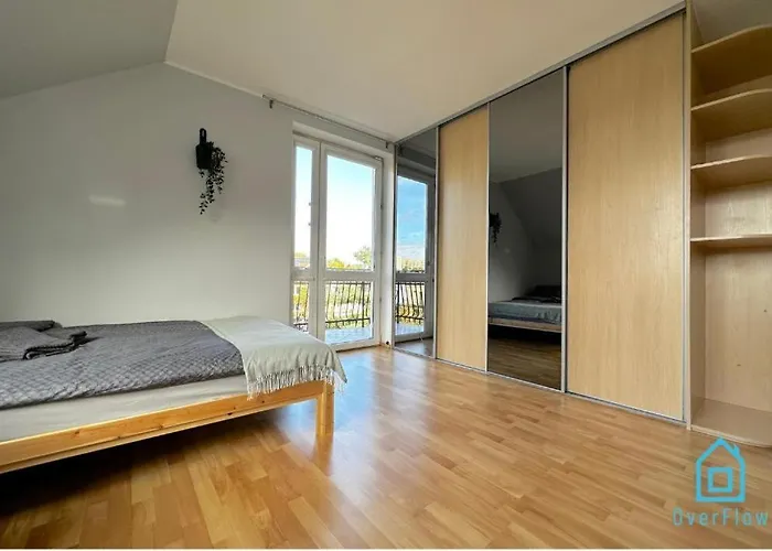Mickle Room - Charming Place, 15 Minutes To Gdansk Old Town & 5 Minutes To Seaside
