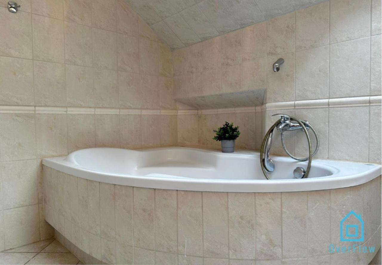 Homestay Mickle - Charming Place, 15 Minutes To Old Town & 5 Minutes To Seaside